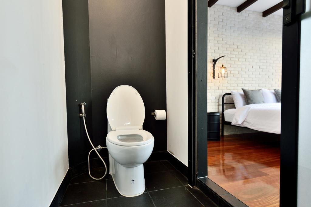 The Rommanee Classic Guesthouse Phuket Oda fotoğraf